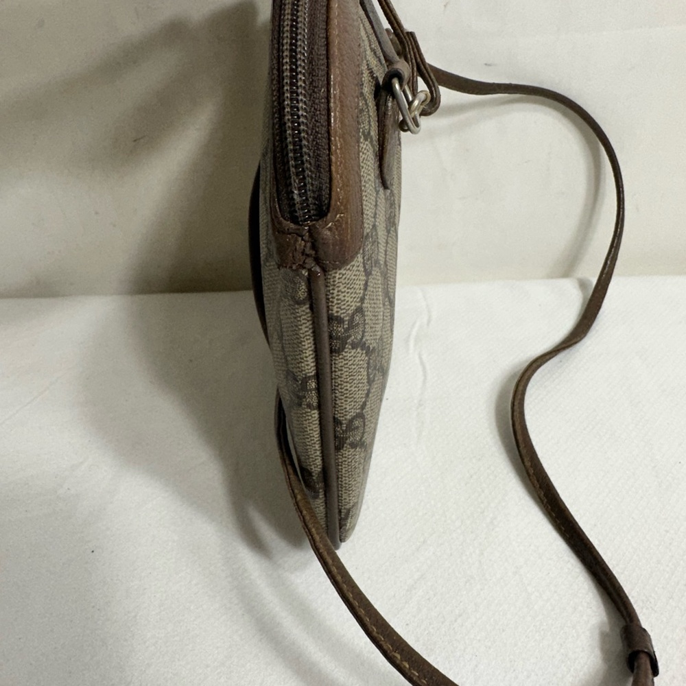 Gucci Shoulder Bag - Picture 3 of 10